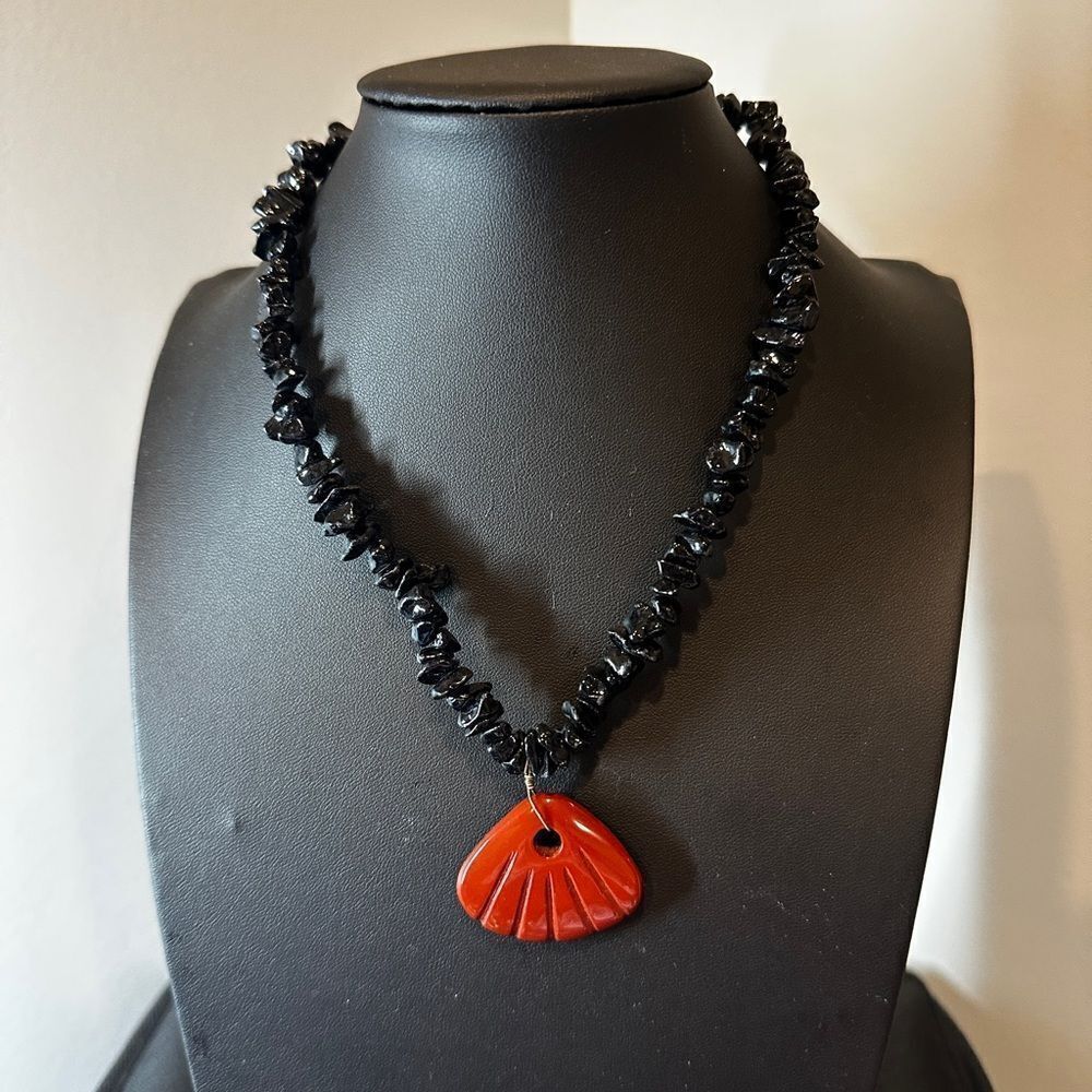 17"‎ black onyx stone chip, red jasper carved pendant and 925 clasp necklace!